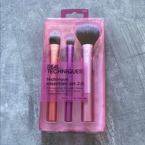 Real Techniques Technique Essentials Set 2.0 - Pink, Purple, Orange
